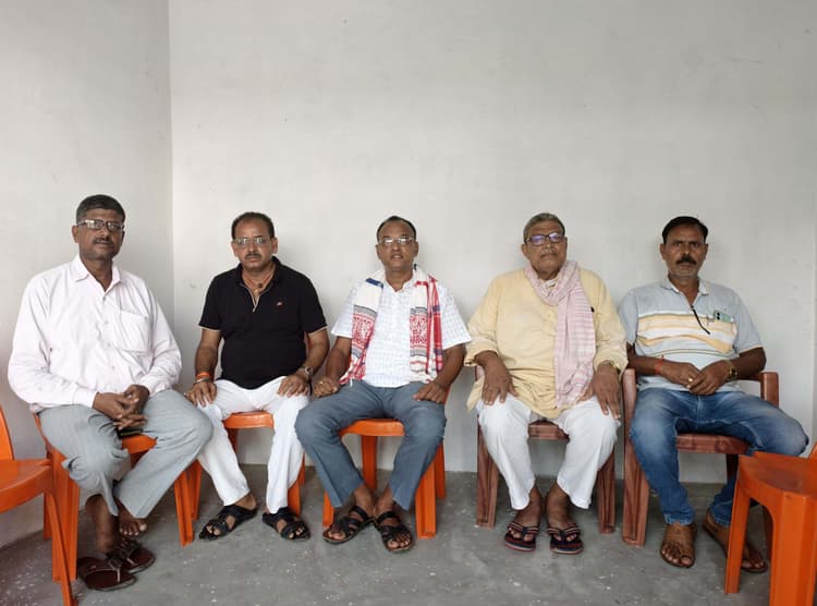 डीलरों की मांगों को कुचलने के लिए किया गया बल प्रयोग : सुरेंद्र