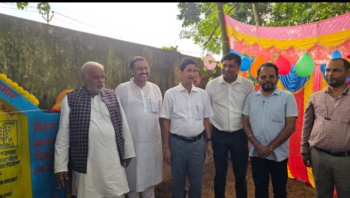 मंत्री श्रवण कुमार ने मनरेगा से बने खेल मैदान का किया उद्घाटन