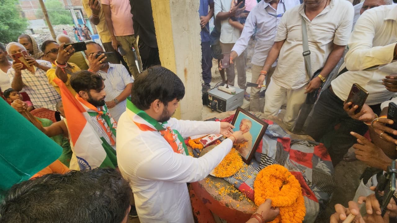 तिरंगे के सम्मान में निकाली राष्ट्र गुणगान यात्रा यात्रा, युवाओं व बच्चों में दिखा देशभक्ति का भाव