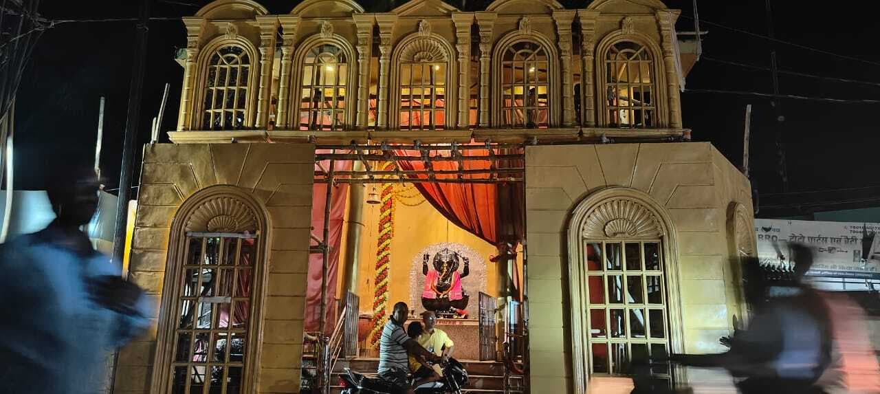 Deoghar News : बाबा नगरी में गणेशोत्सव की धूम, एक हजार से अधिक प्रतिमाएं होंगी स्थापित