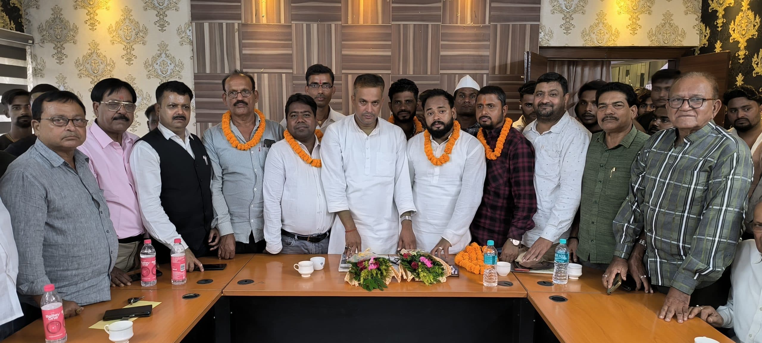 Giridih News :कांग्रेस गिरिडीह नगर व नगर पंचायत अध्यक्ष के नाम पर बनी सर्वसम्मति