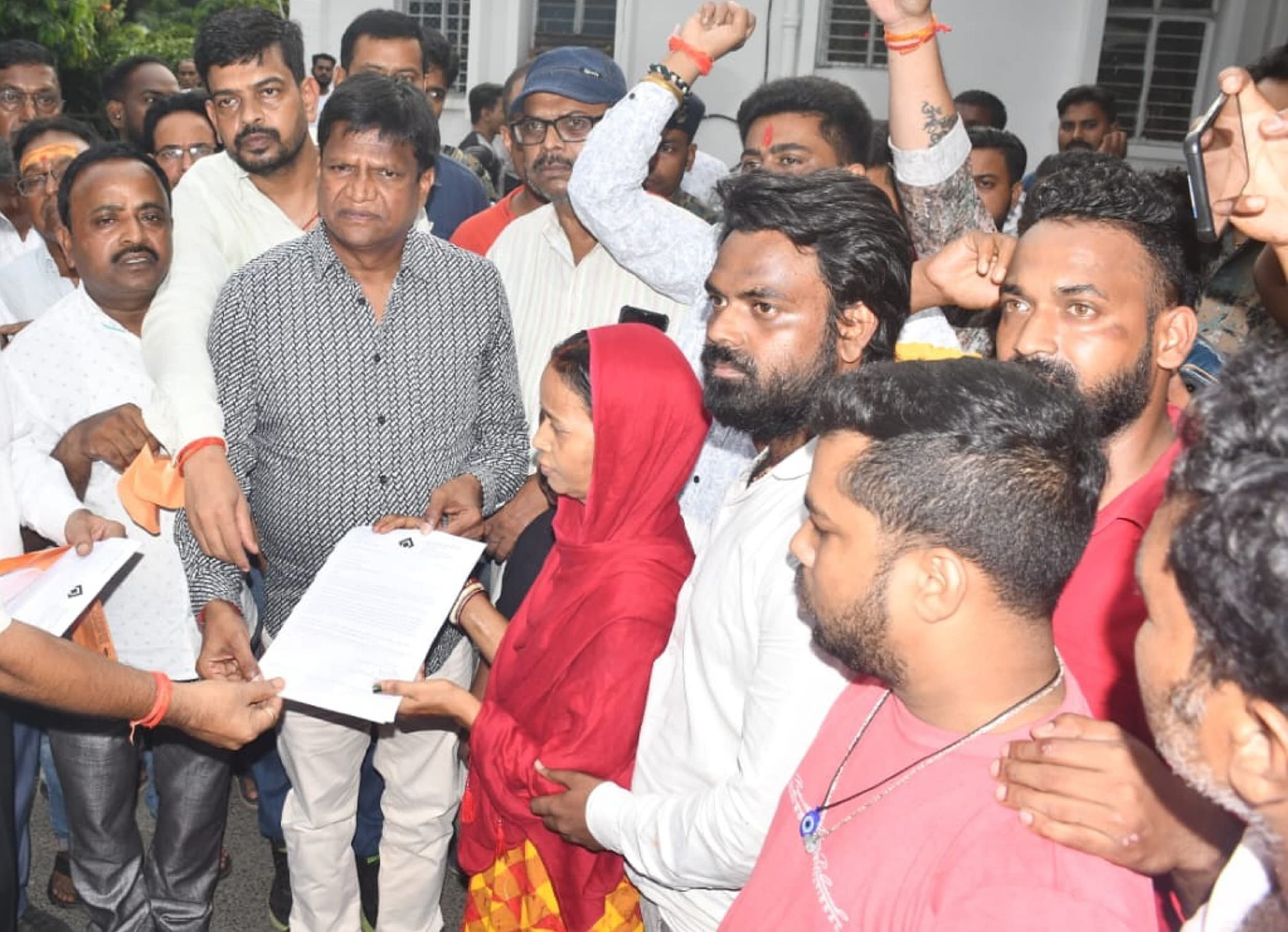 Bokaro News : बीएसएल कर्मी प्रदीप कुमार गोस्वामी के आश्रित को मिला नियुक्ति पत्र