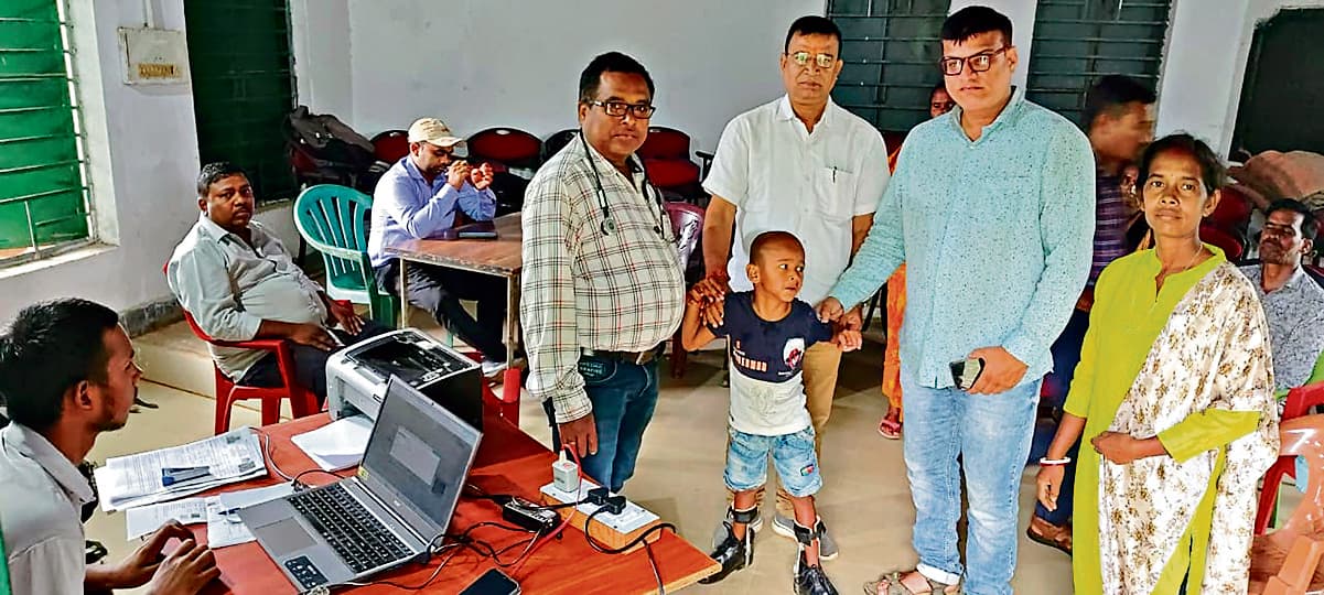 Seraikela Kharsawan News : दिव्यांग बच्चों को स्कूल पहुंचाने वालों को मिलेगा 500 रुपये मासिक एस्कॉर्ट भत्ता