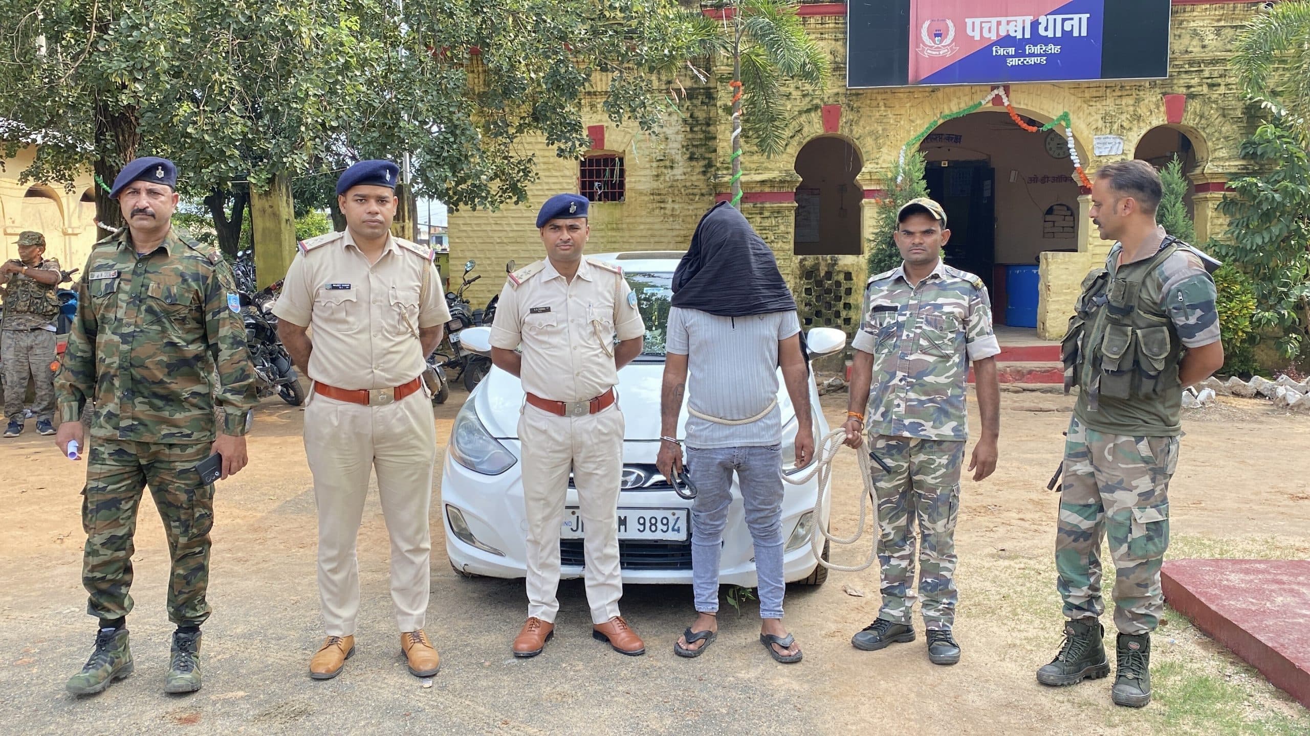 Giridih News: लग्जरी कार से हो रही थी मवेशी चोरी, पुलिस ने किया जब्त, आरोपी गिरफ्तार