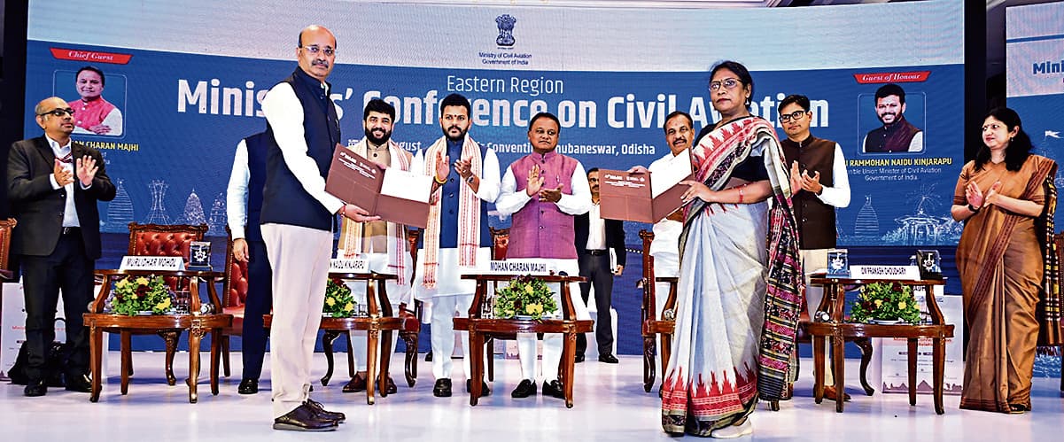 Bhubaneswar News: ओड़िया आदिवासी लड़कियों को पायलट बनने के लिए दिया जायेगा विशेष प्रशिक्षण : मोहन माझी