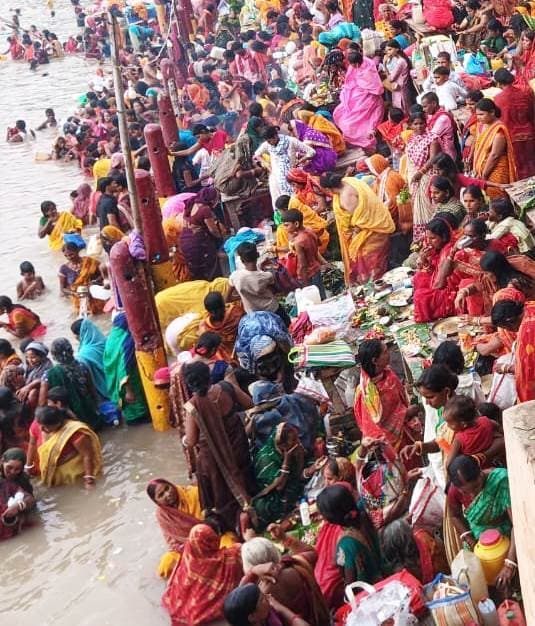 Bhagalpur news गंगा स्नान को उमड़ी भीड़