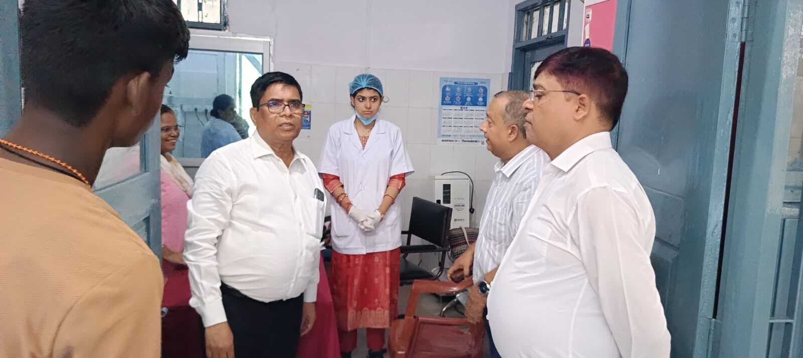 नेत्र विभाग के ओपीडी में भीड़ देख लैब स्टाफ को फटकार, जल्द रिपोर्ट सौंपने का आदेश