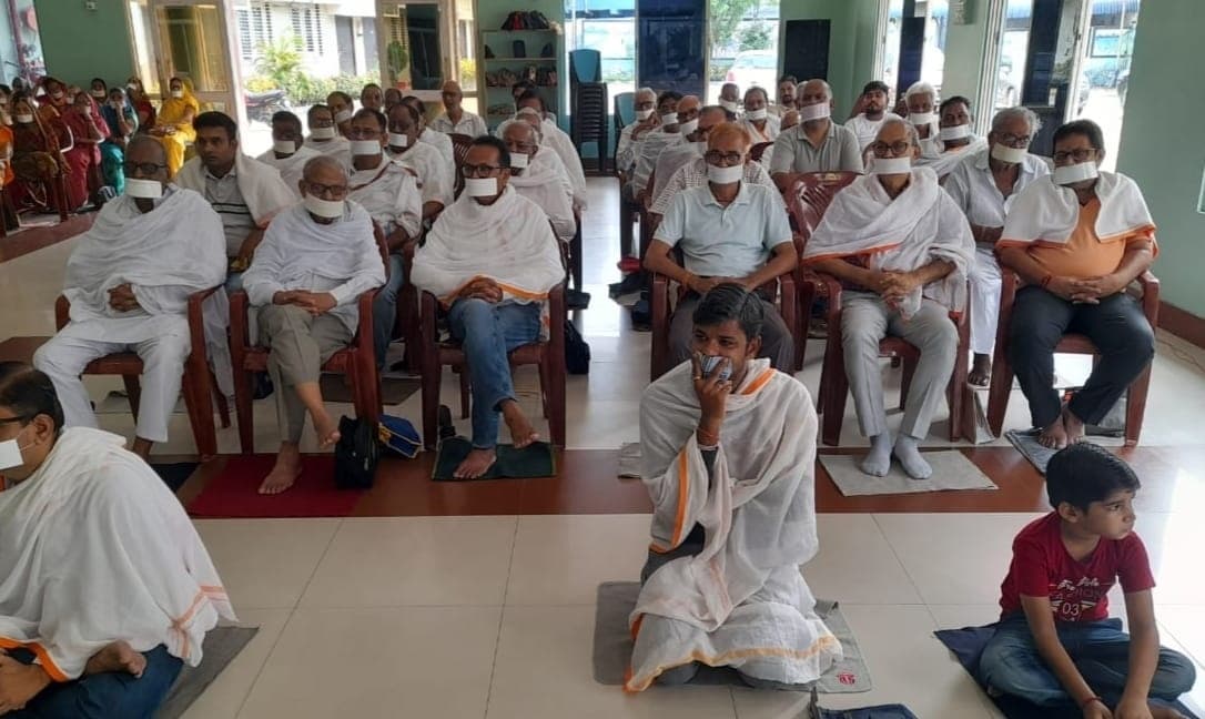 गुलाबबाग में जैन समाज ने मनाया प्रयूषण महापर्व, आज करेंगे क्षमा याचना