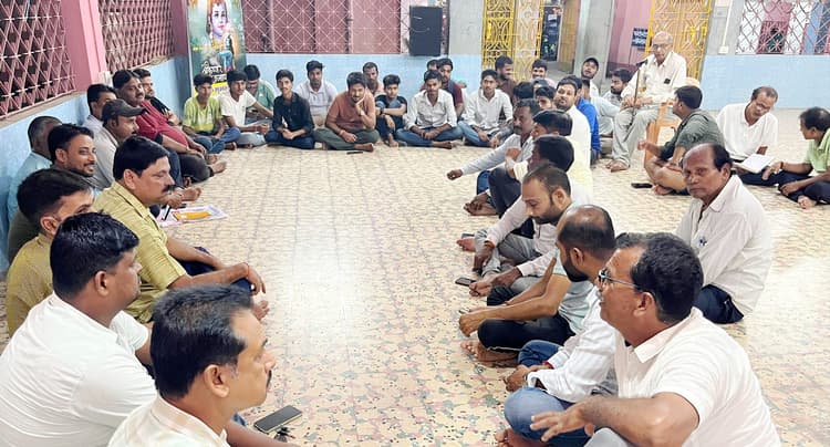 सार्वजनिक दुर्गा मंदिर जलालगढ़ की पूजा कमेटी ने तैयारी को लेकर की बैठक