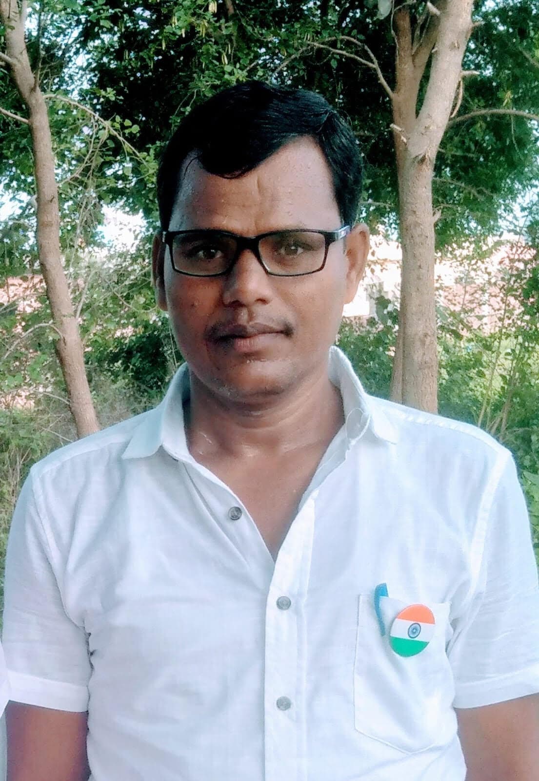 घर से ड्यूटी पर निकले टोला शिक्षक पांच दिनों से गायब