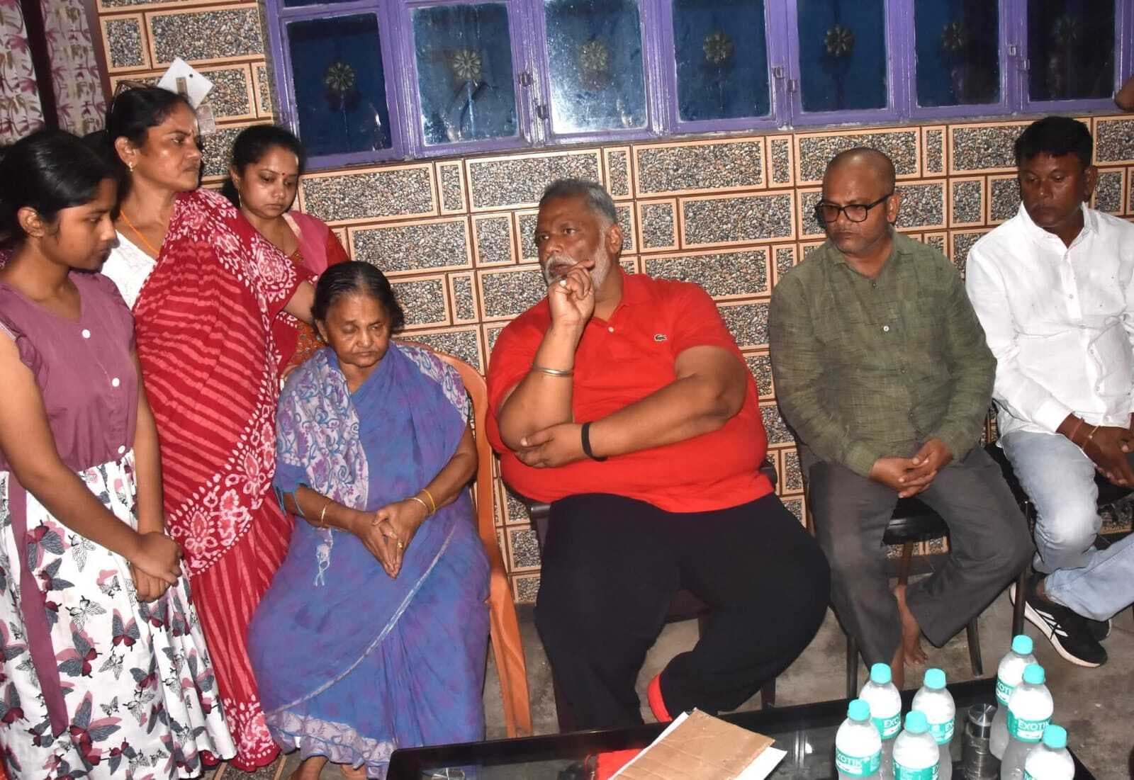 बच्चों की जान से खिलवाड़ करने वाले संस्थान पर हो सख्त कार्रवाई : सांसद