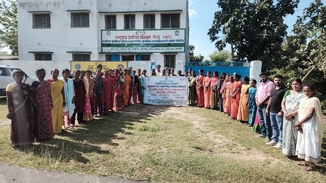 आजीविका महिला संकुल की वार्षिक कार्ययोजना की मिली जानकारी