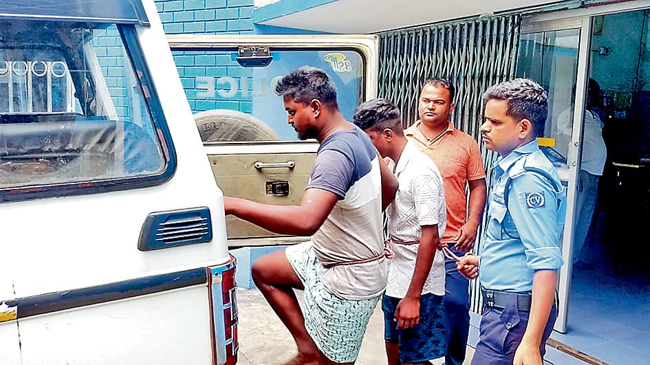 सोने की चेन लूट के मामले में चार आरोपी अरेस्ट