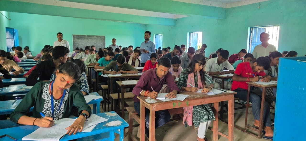 कदाचारमुक्त हुई स्नातक पार्ट टू की परीक्षा