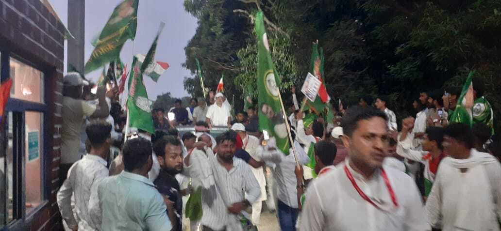 Darbhanga News: राहुल-तेजस्वी की वोटर अधिकार यात्रा पहुंची, उमड़े इंडी गठबंधन के समर्थक