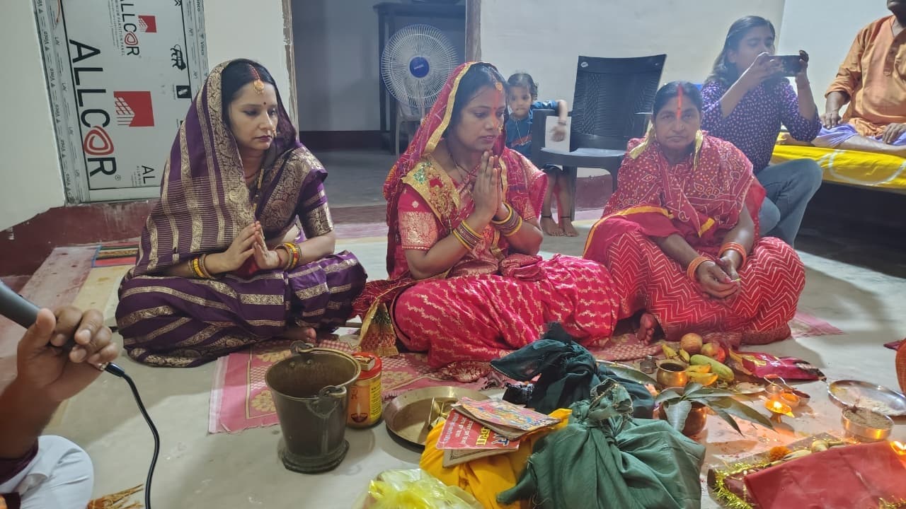 हरितालिका तीज पर सुहागिनों ने रखा निर्जला व्रत