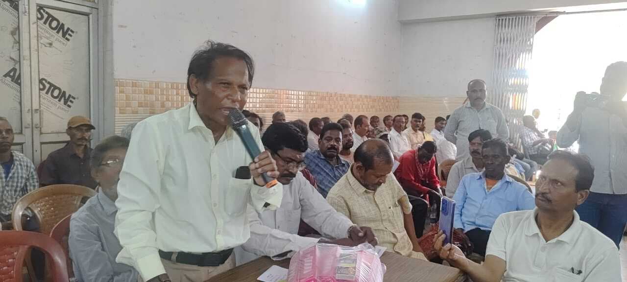 Chaibasa News : आंदोलनकारियों के आश्रितों की सीधी नियुक्ति करे सरकार : बोबोंगा