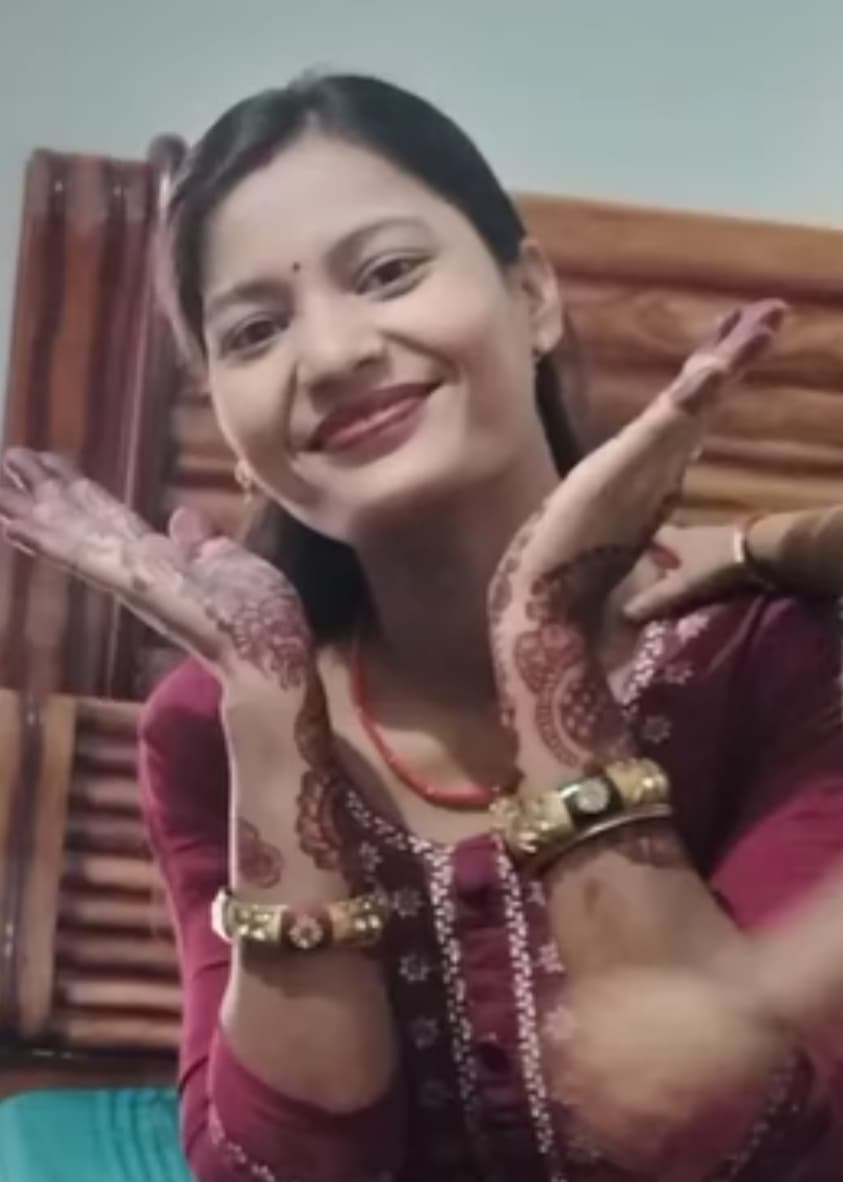 Giridih News: तीज पर्व पर मेंहदी लगाना सौभाग्य एवं सुहाग का प्रतीक: अर्चना