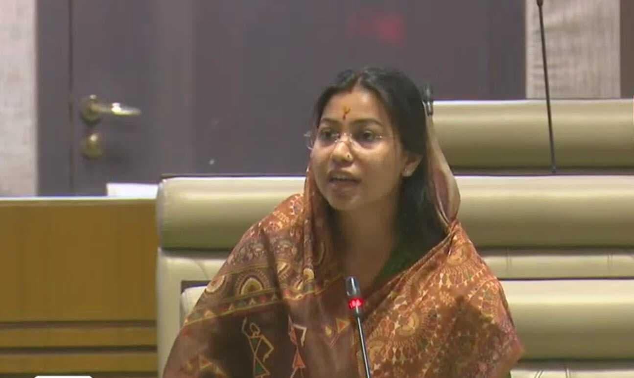 Jamshedpur News : सड़क परियोजनाओं का निर्माण जल्द शुरू कराये सरकार : पूर्णिमा साहू