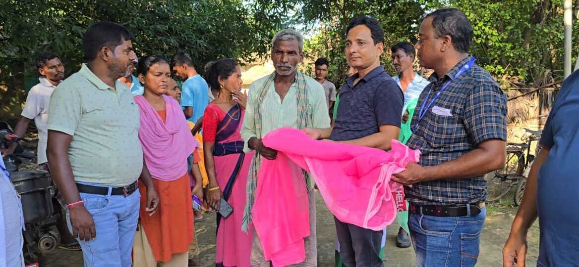 कालाजार उन्मूलन के लिए कीटनाशक का किया छिड़काव