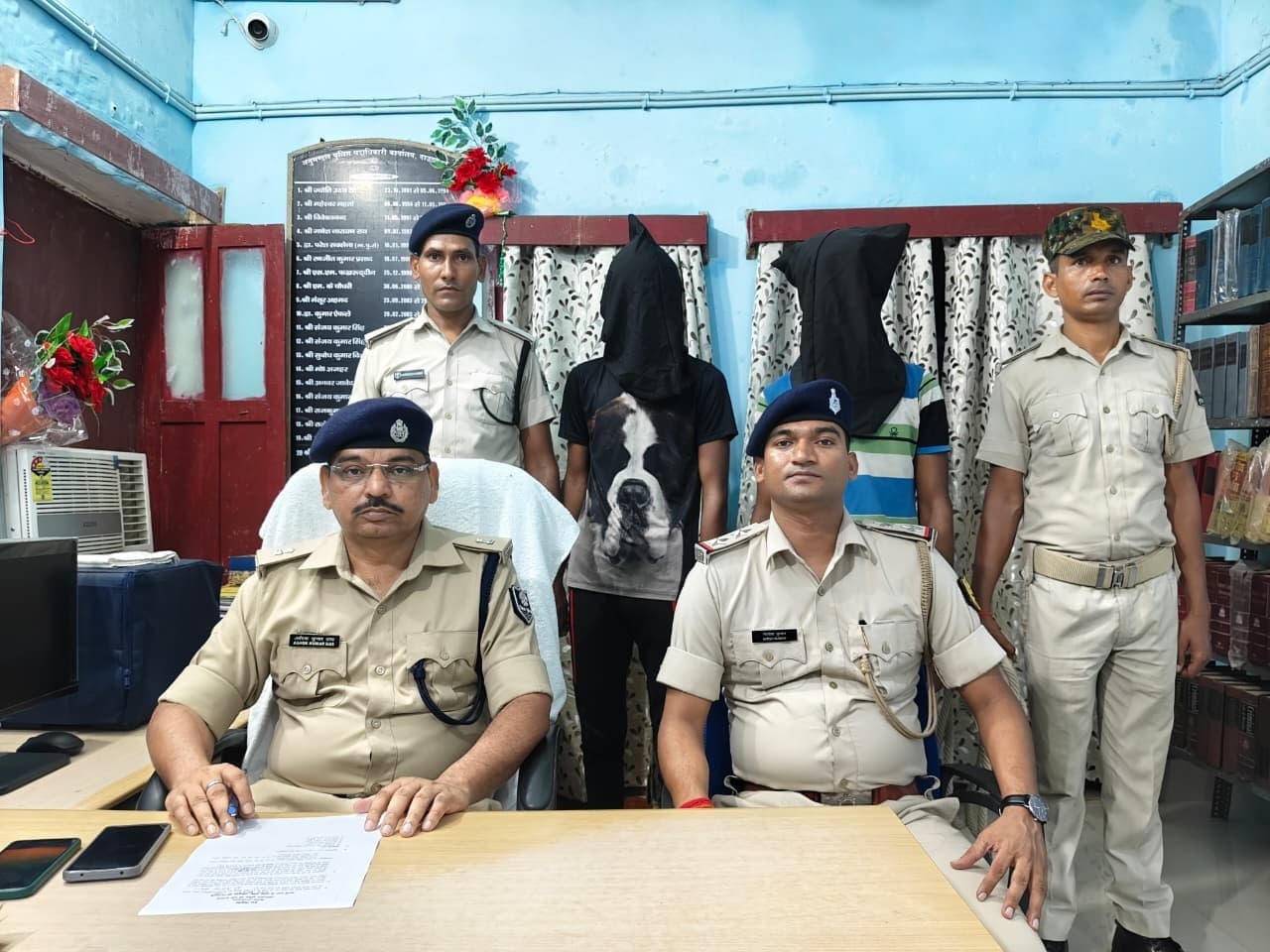 दूध व्यवसायी की गोली मारकर घायल करने में भाई  ही निकला साजिशकर्ता, दो गिरफ्तार