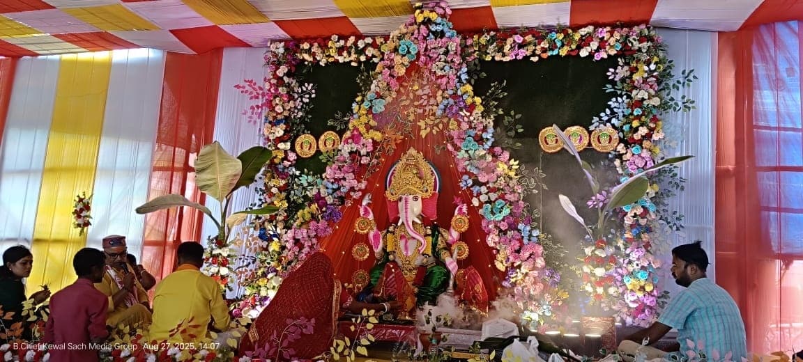 ठाकुरगंज मल्लाह पट्टी में गणेश महोत्सव का शुभारंभ