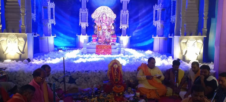Deoghar news : रोहिणी में 25 वर्षो से हो रही है गणेश पूजा