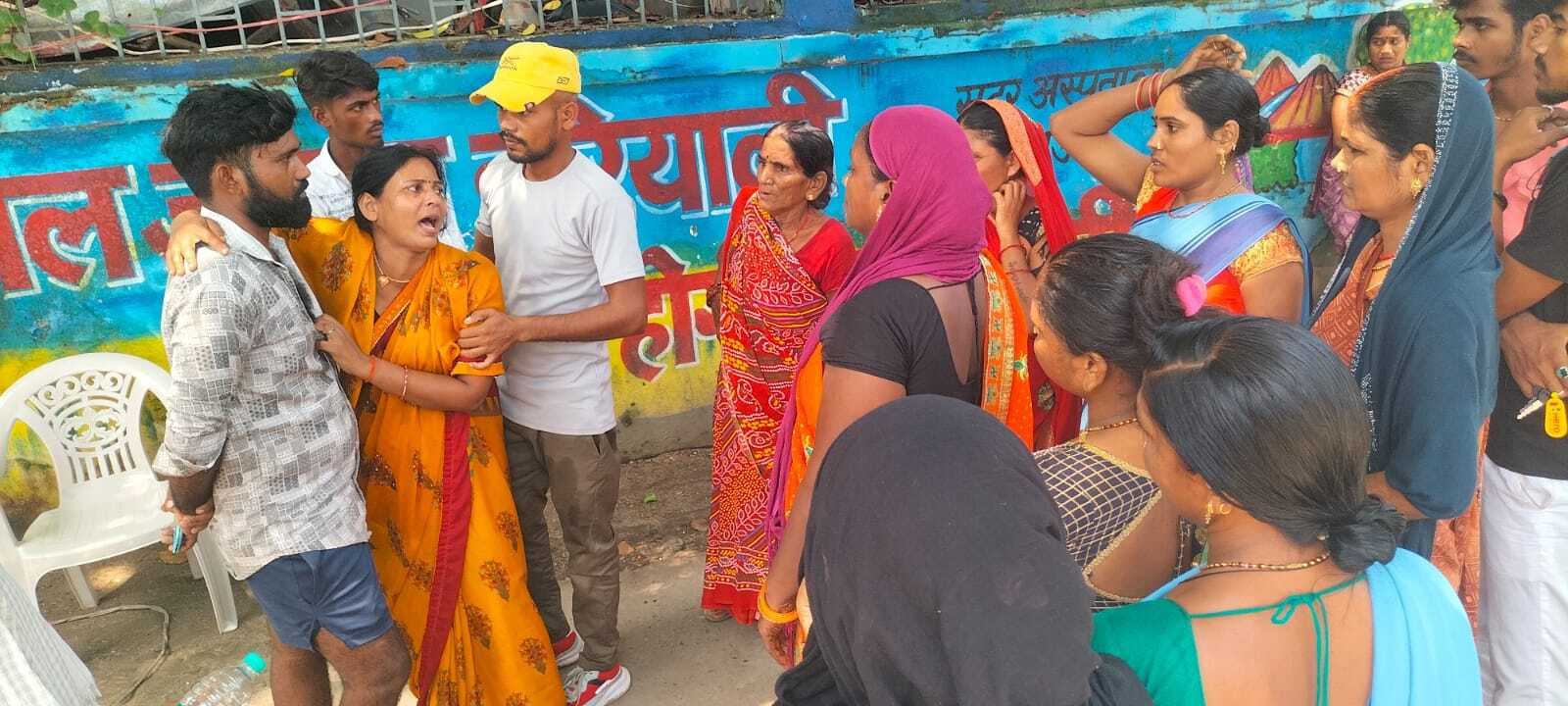 kaimur News : सड़क हादसे में कोचिंग से घर लौट रहे किशोर की मौत, दो साथी घायल