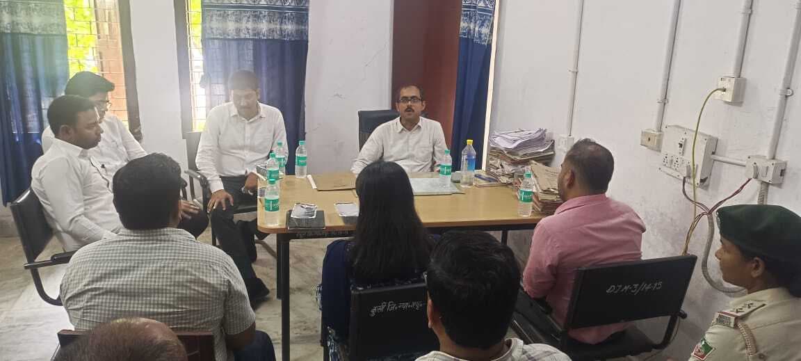 Madhubani News : राष्ट्रीय लोक अदालत की तैयारी के लिए की बैठक