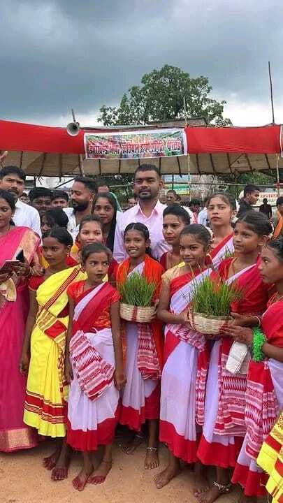 Giridih news :करम परब महोत्सव में शामिल विधायक जयराम महतो