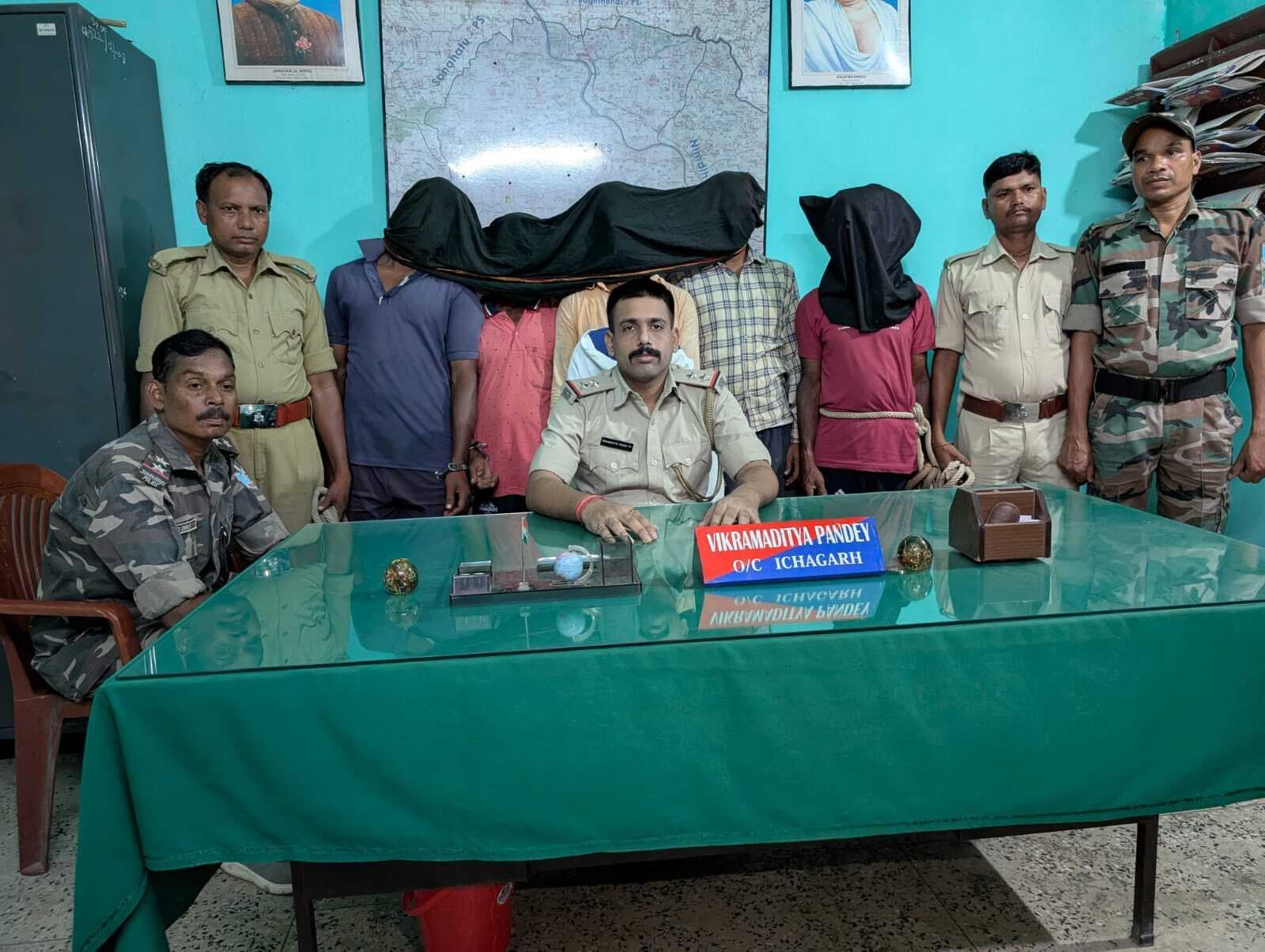 Seraikela Kharsawan News : ईचागढ में लाठी-डंडे से पीटकर युवक की हत्या, पांच गिरफ्तार