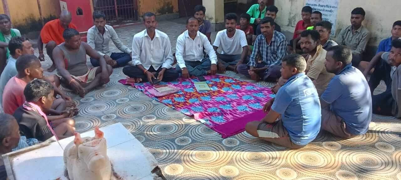 Giridih News :वार्षिक पूजा को लेकर हुई बैठक