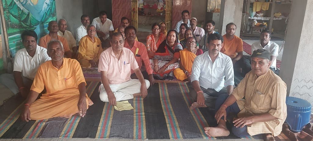 प्रज्ञापीठ मोहनपुर खदहरामाल में गायत्री परिवार की बैठक संपन्न