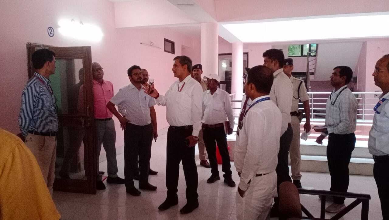 रेलयात्रियों को सुविधाएं उपलब्ध कराना पहली प्राथमिकता : डीआरएम