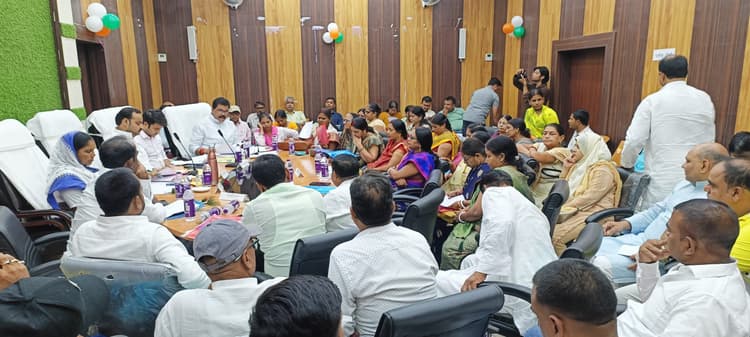 बोट से दिनभर होगी फल्गु की सफाई