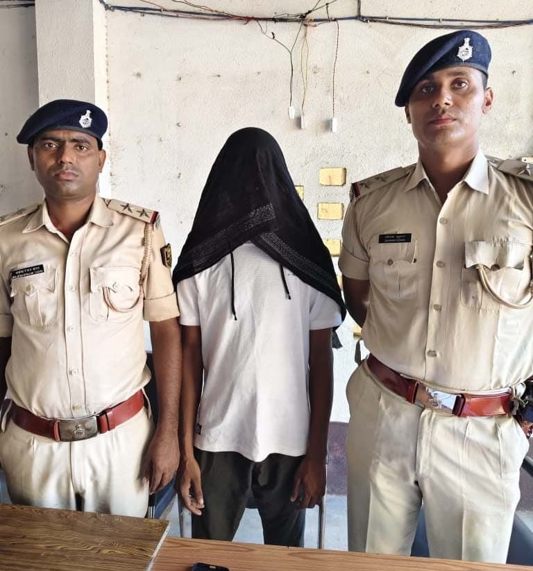 बड़हरा हत्याकांड में एक आरोपित गिरफ्तार