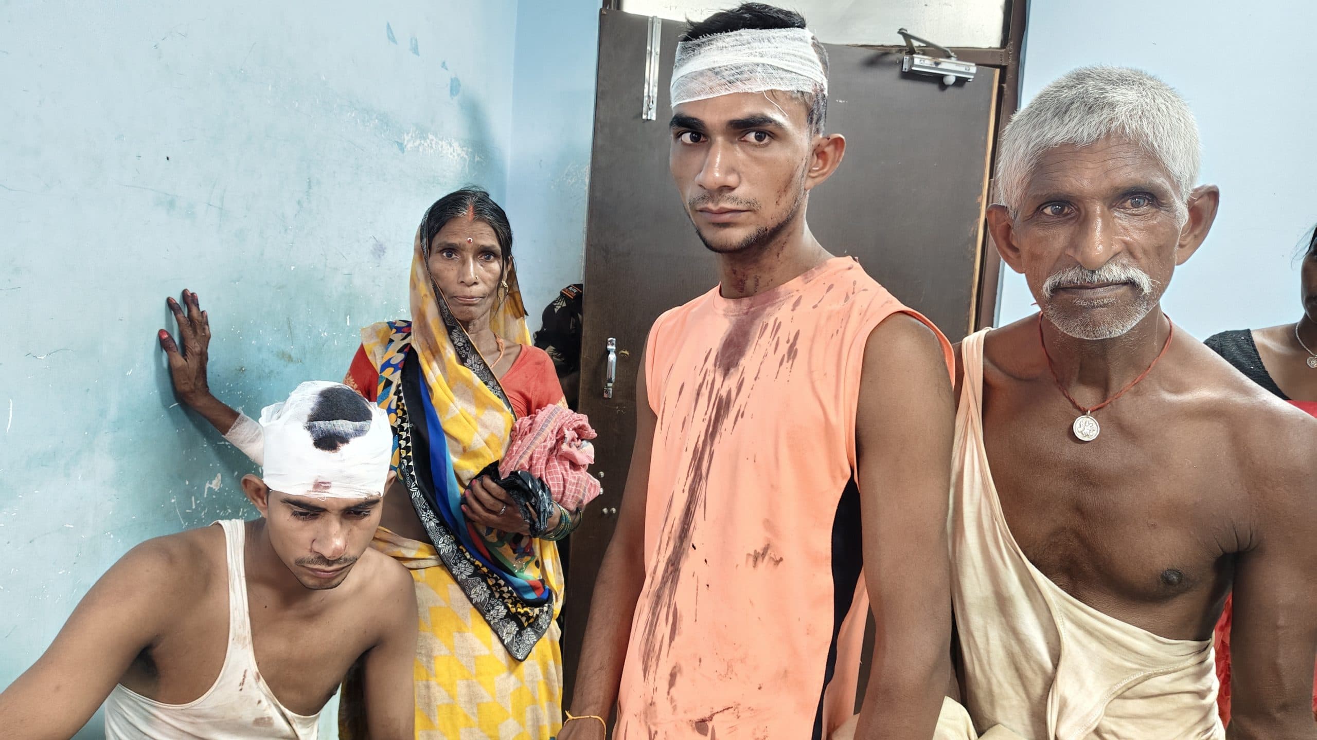 छज्जा निकालने के विवाद में दो पक्षों के बीच मारपीट, सात जख्मी