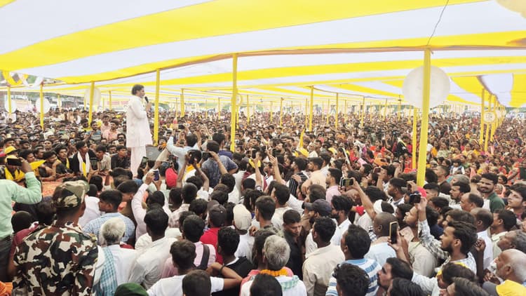 प्रशांत किशोर ने बभंडीह खेल मैदान में बिहार बदलाव सभा को किया संबोधित