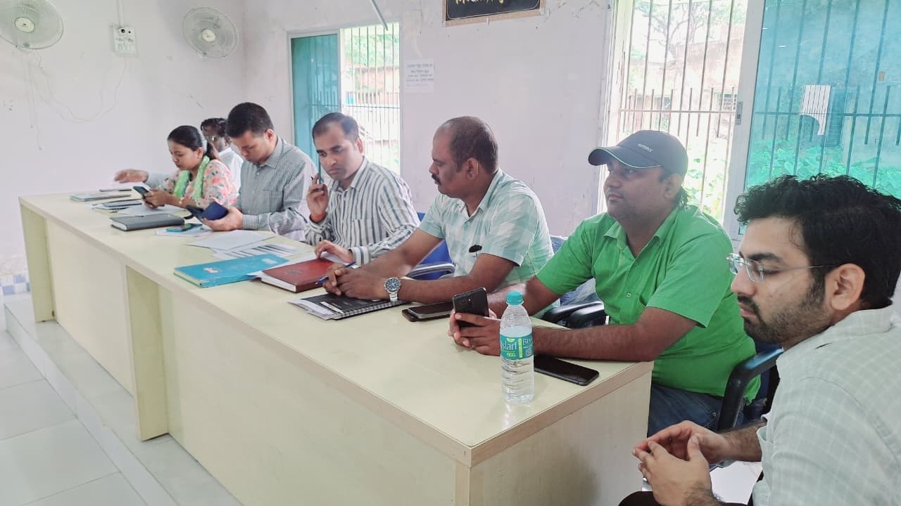मतदाता विशेष गहन पुनरीक्षण को लेकर बैठक, एसडीएम ने दिए कड़े निर्देश