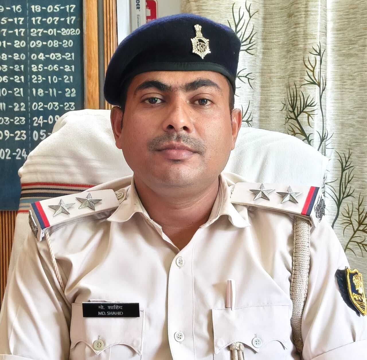 बलिया बेलौन थानाध्यक्ष शाहिद हुसैन ने संभाला कार्यभार