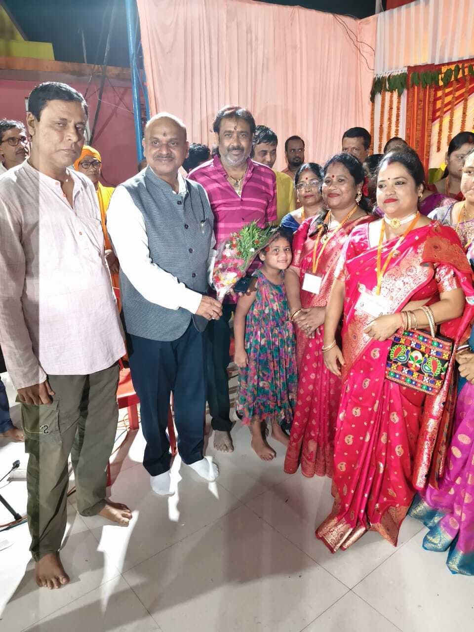 Dhanbad News : गणपति उत्सव के दूसरे दिन पूजा पंडालों हुए सांस्कृतिक कार्यक्रम