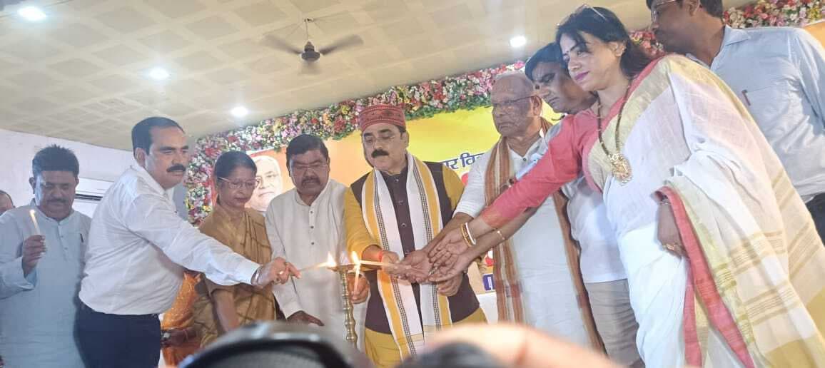 कटिहार के विकास के लिए नगर विकास व आवास विभाग में नहीं है पैसों की कमी: जिवेश