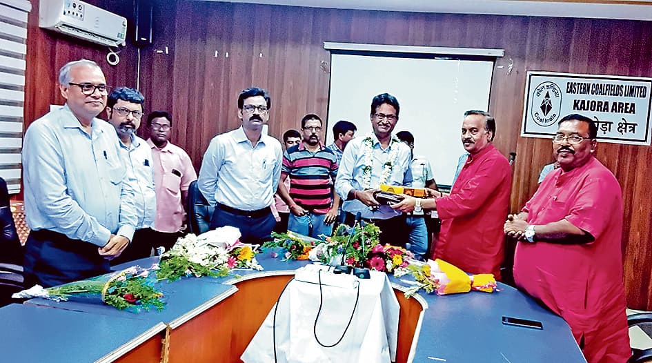 इसीएल के काजोड़ा क्षेत्र में महाप्रबंधक प्रशांत कुमार को विदाई, अर्पण घोष सम्मानित