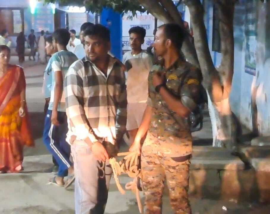 Samastipur News:महिला को झांसा देकर ठगी के आरोप में एक गिरफ्तार