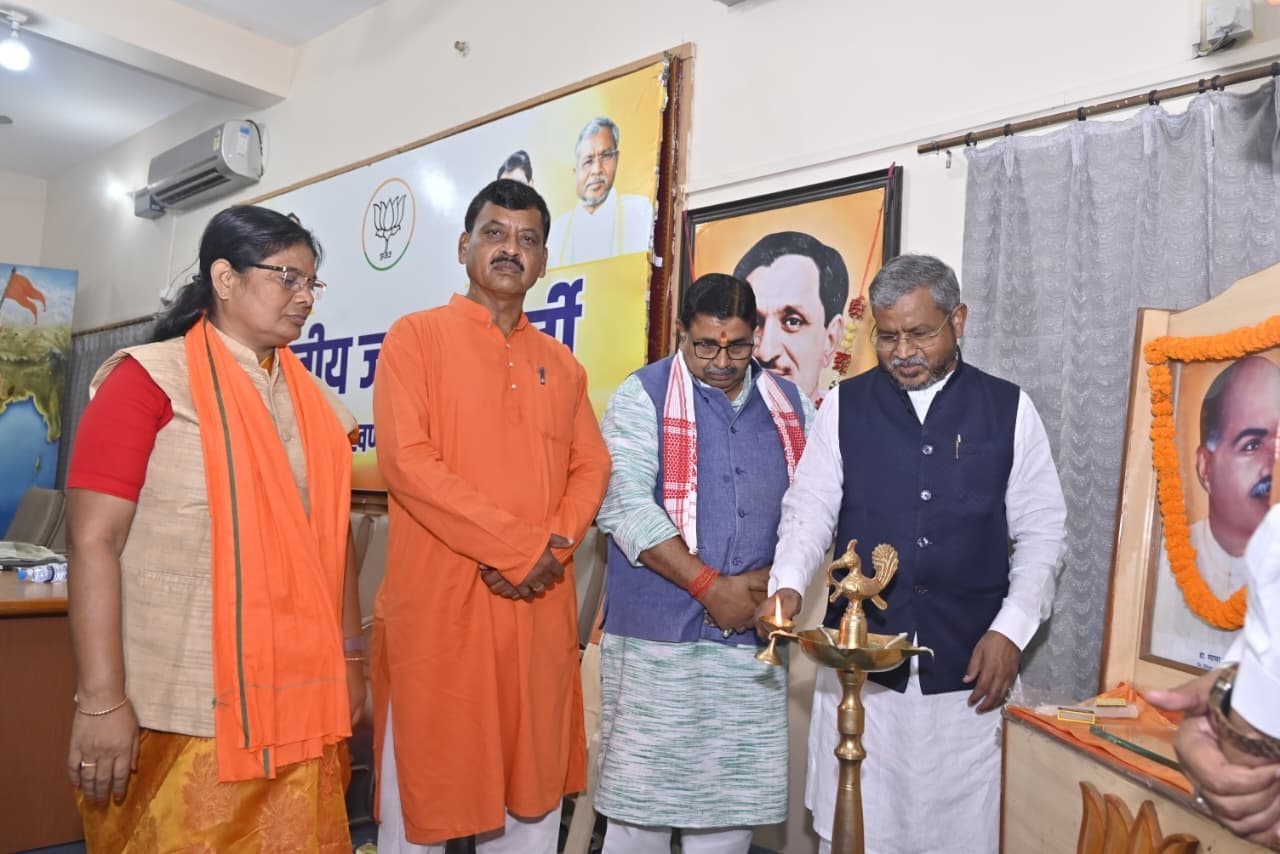 Political news : सरकार की मंशा ओबीसी आरक्षण का हक और अधिकार छीनने की : बाबूलाल