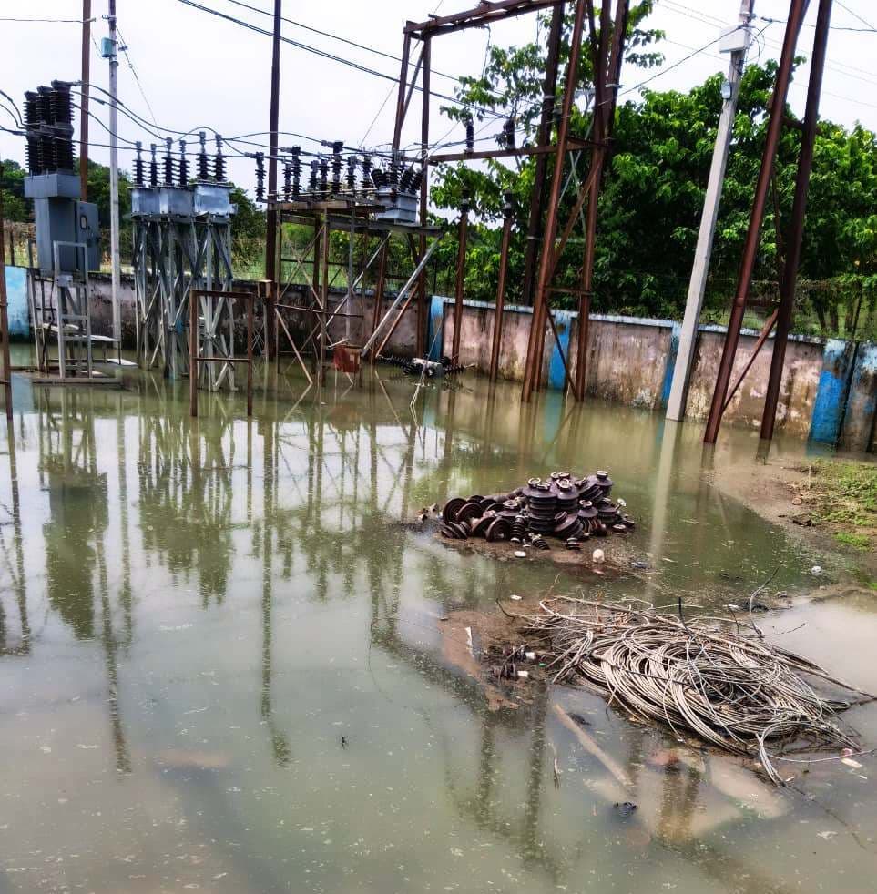 कई गांवों का सड़क संपर्क भंग, विद्युत पावर सबस्टेशन में घुसा पानी