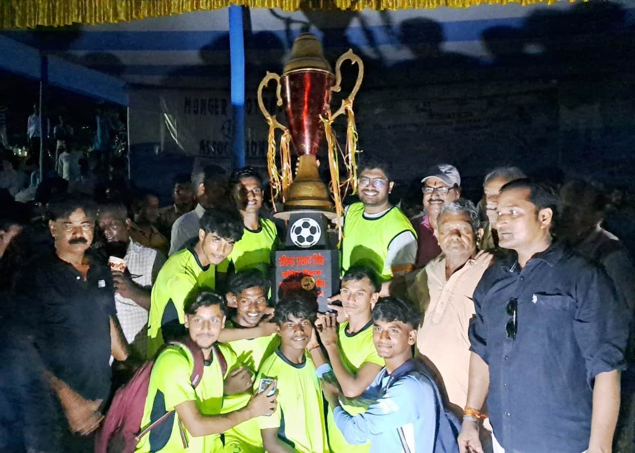 जिला फुटबॉल लीग कप पर शीतलपुर फुटबॉल क्लब ने जमाया कब्जा