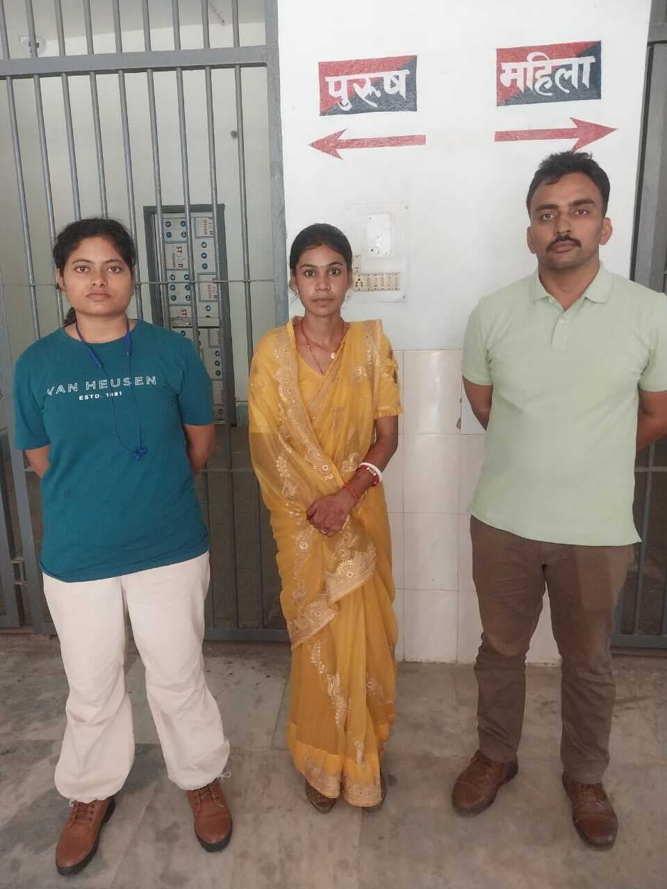 यूपी से गायब लड़की को पुलिस ने करार से किया बरामद