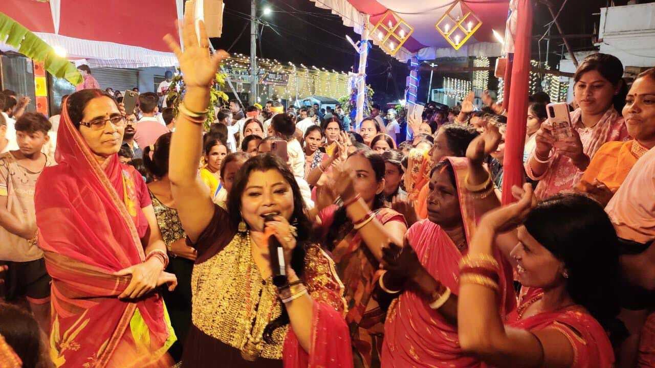 घर में पधारो गजानंद जी..भक्ति गीतों पर झूमे श्रोता