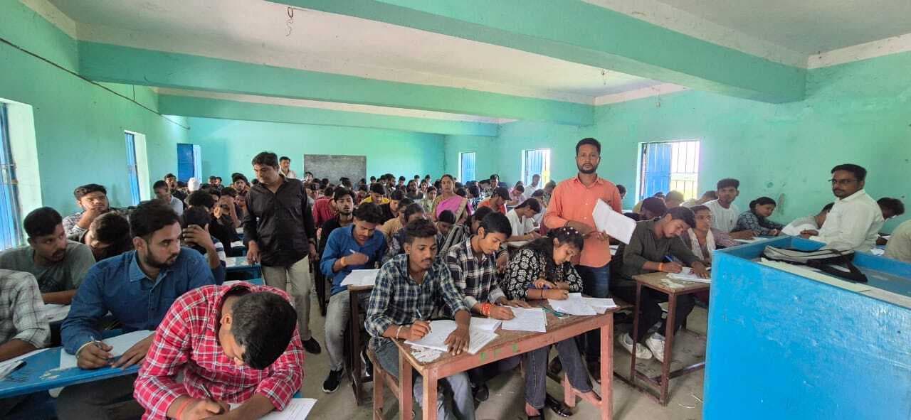 पार्ट टू परीक्षा में 42 परीक्षार्थी अनुपस्थित